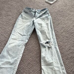 Light Wash Women's Ripped Jeans - Casual Straight Leg